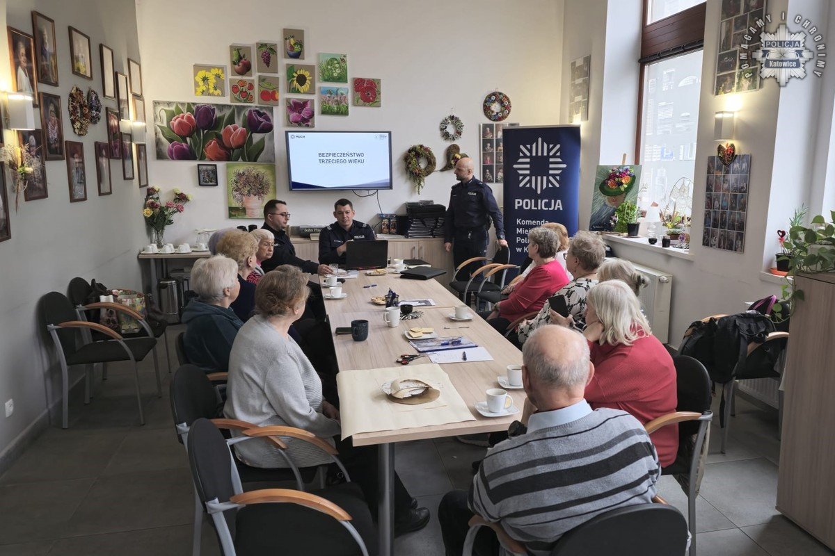 Bezpieczeństwo seniorów na pierwszym planie. Katowice debatują o zagrożeniach