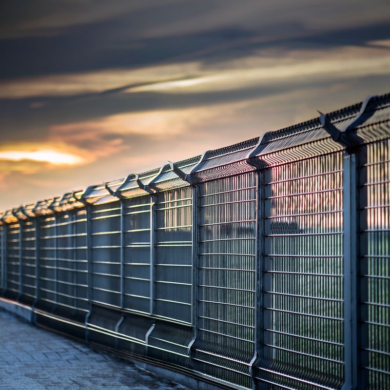 Ogrodzenia z siatki zgrzewanej – nowoczesne i trwałe rozwiązanie do Twojego domu i firmy