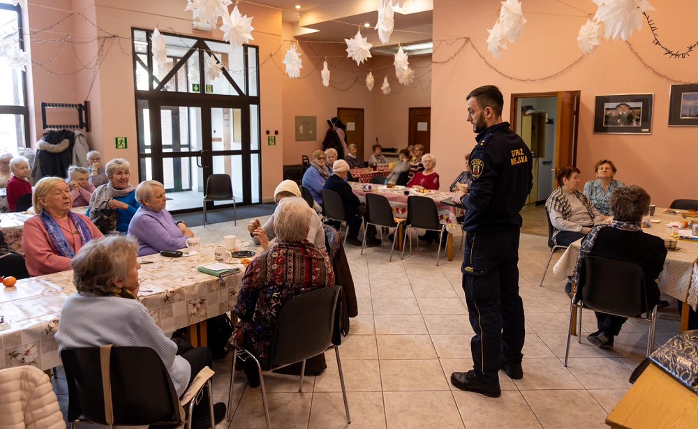 Straż Miejska wspiera seniorów – trwa cykl spotkań o bezpieczeństwie w Zabrzu