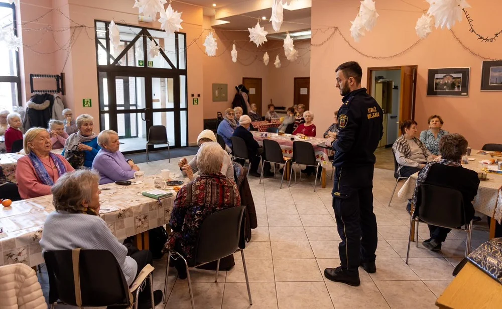 Straż Miejska wspiera seniorów – trwa cykl spotkań o bezpieczeństwie w Zabrzu
