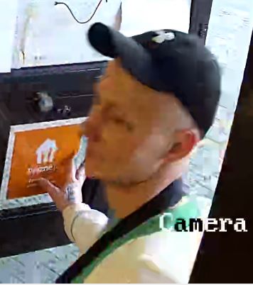 Groził ekspedientkom w sklepie. Śledczy proszą o pomoc w identyfikacji!