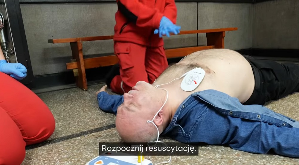 „Serce Bije” w IV Liceum Ogólnokształcącym w Zabrzu – młodzież zbiera na AED