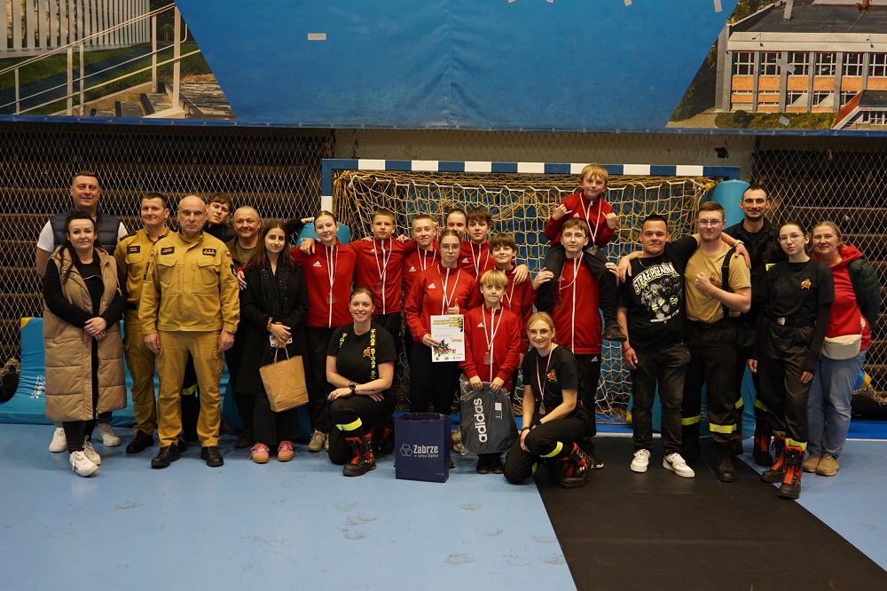Młodzi druhowie w akcji. II Halowe Młodzieżowe Zawody Sportowo-Pożarnicze za nami