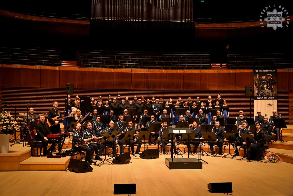 Uroczysty koncert w NOSPR „Policja jest Kobietą” 33