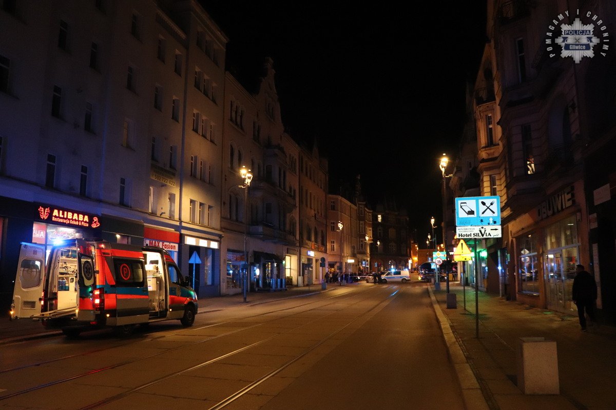 Mieszkaniec Świętochłowic postrzelił się w gliwickim biurowcu