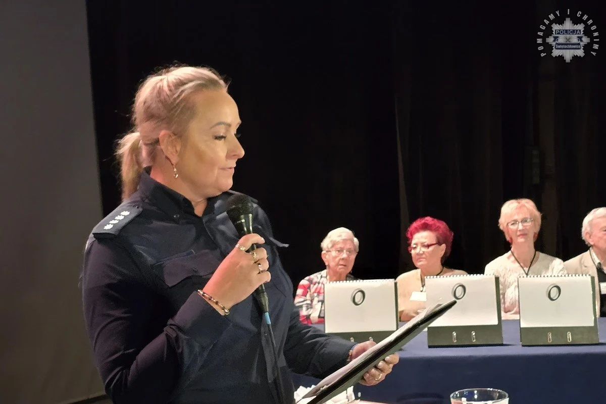 Zacięta rywalizacja seniorów w turnieju wiedzy "Jeden z szesnastu"!