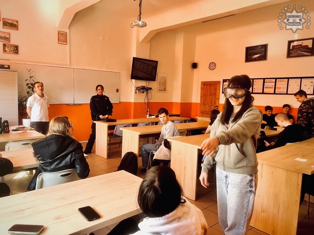 Młodzież z Rudy Śląskiej poznała skutki uzależnień dzięki alko i narkogoglom