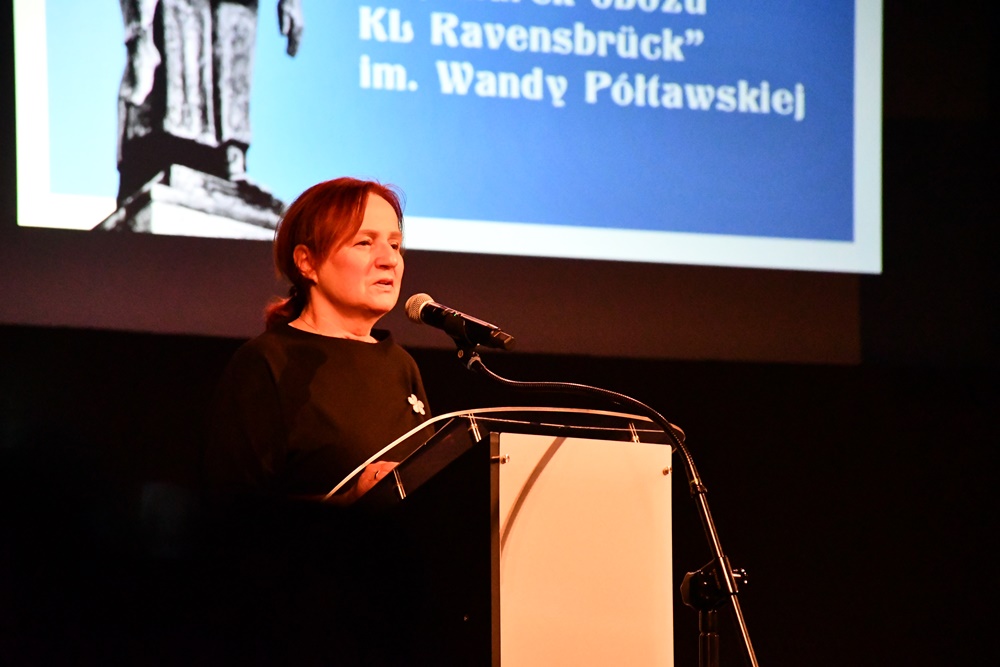 W kręgu poezji i prozy lagrowej więźniarek KL Ravensbruck im. Wandy Półtawskiej 11