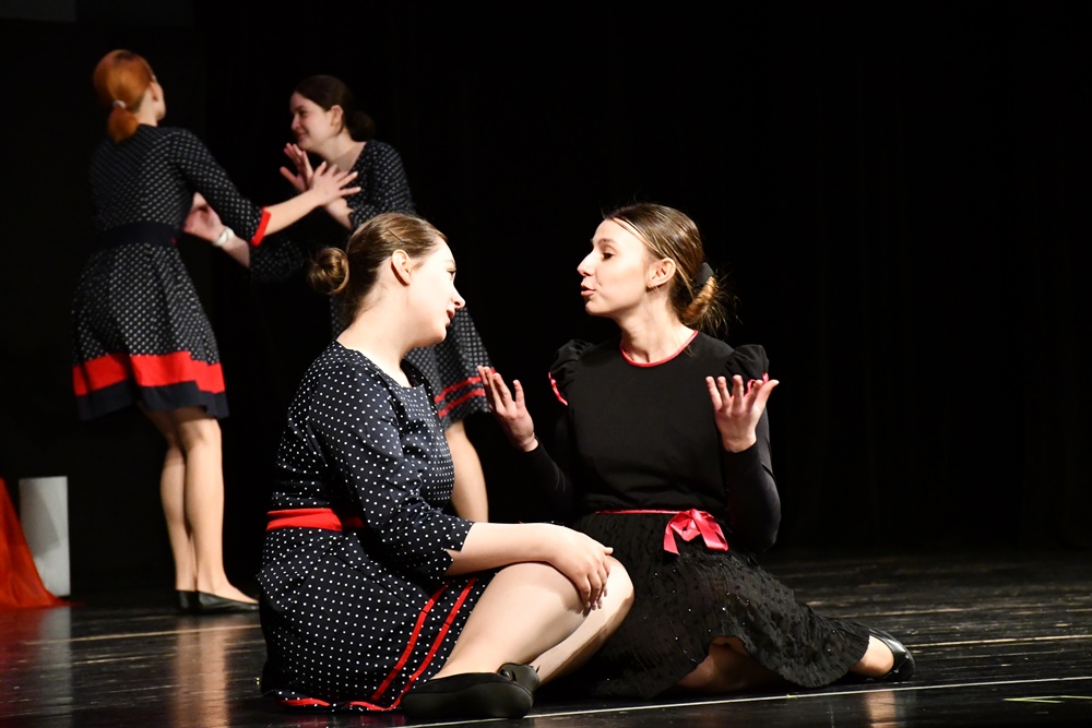 W kręgu poezji i prozy lagrowej więźniarek KL Ravensbruck im. Wandy Półtawskiej 12