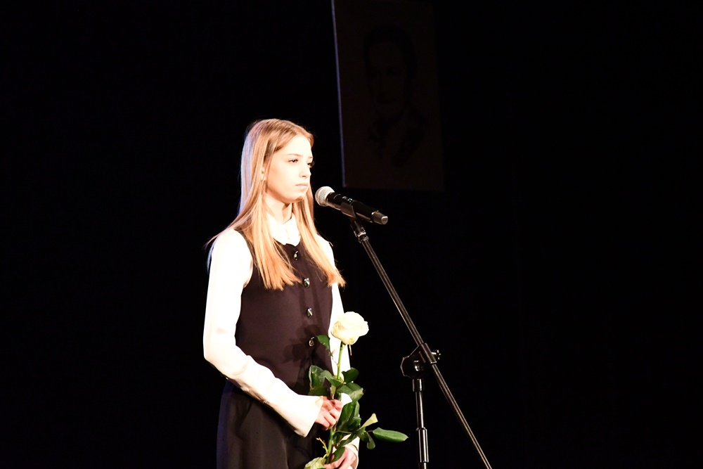 W kręgu poezji i prozy lagrowej więźniarek KL Ravensbruck im. Wandy Półtawskiej 16