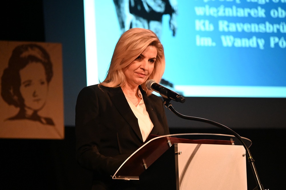 W kręgu poezji i prozy lagrowej więźniarek KL Ravensbruck im. Wandy Półtawskiej 28