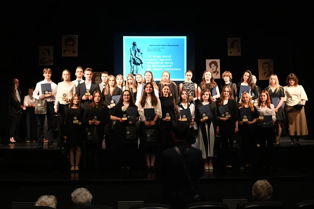 W kręgu pamięci i poezji – finał XI edycji konkursu im. Wandy Półtawskiej