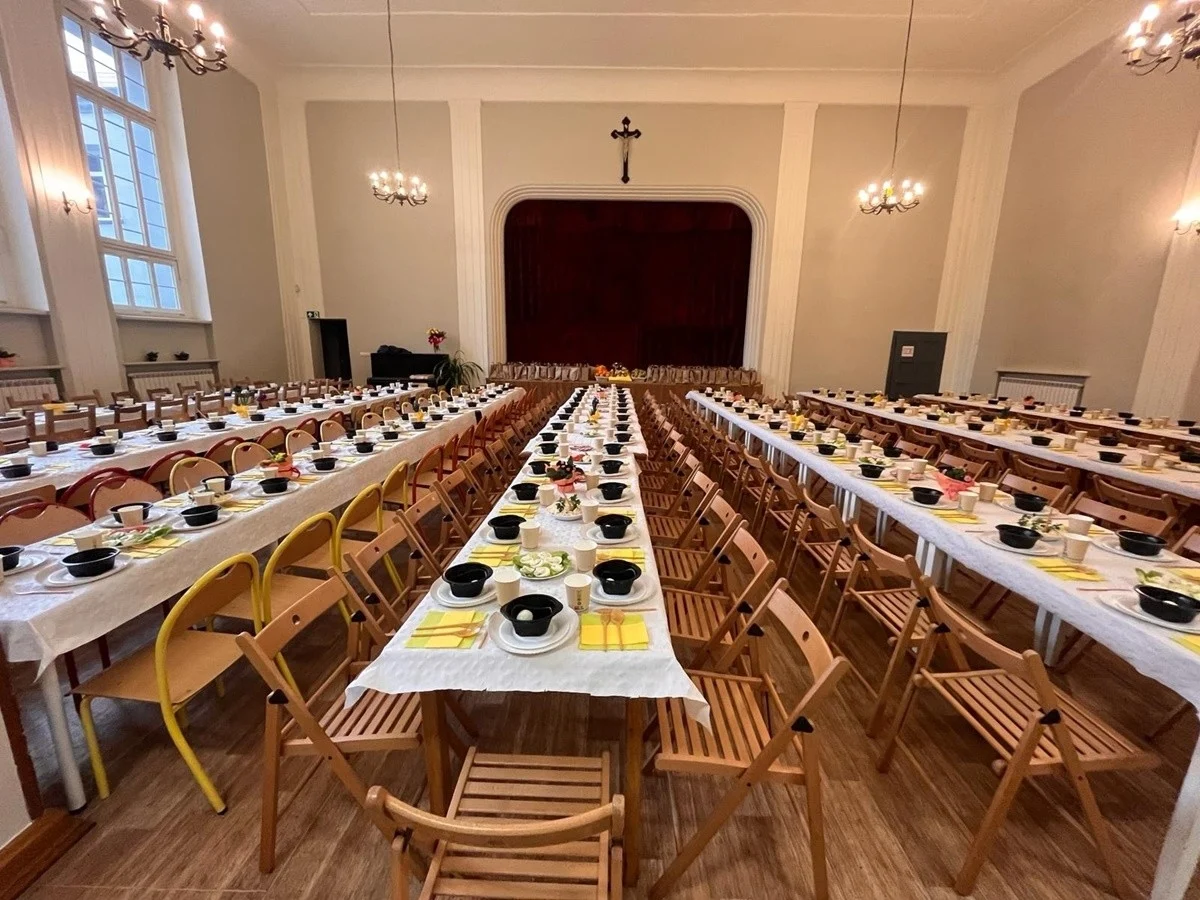 Wielkanocne Śniadanie dla potrzebujących w Rudzie Śląskiej. Piękna tradycja trwa