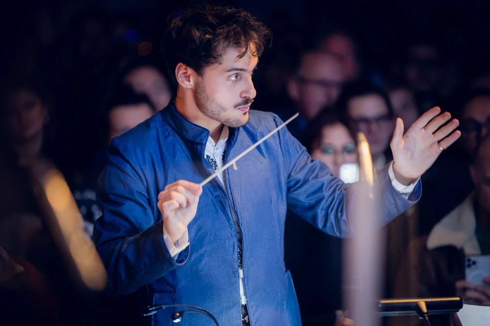 Uzdrawiająca moc śpiewu – wywiad z Kamilem Gojowym, dyrektorem organizacyjnym Nocy Chórów