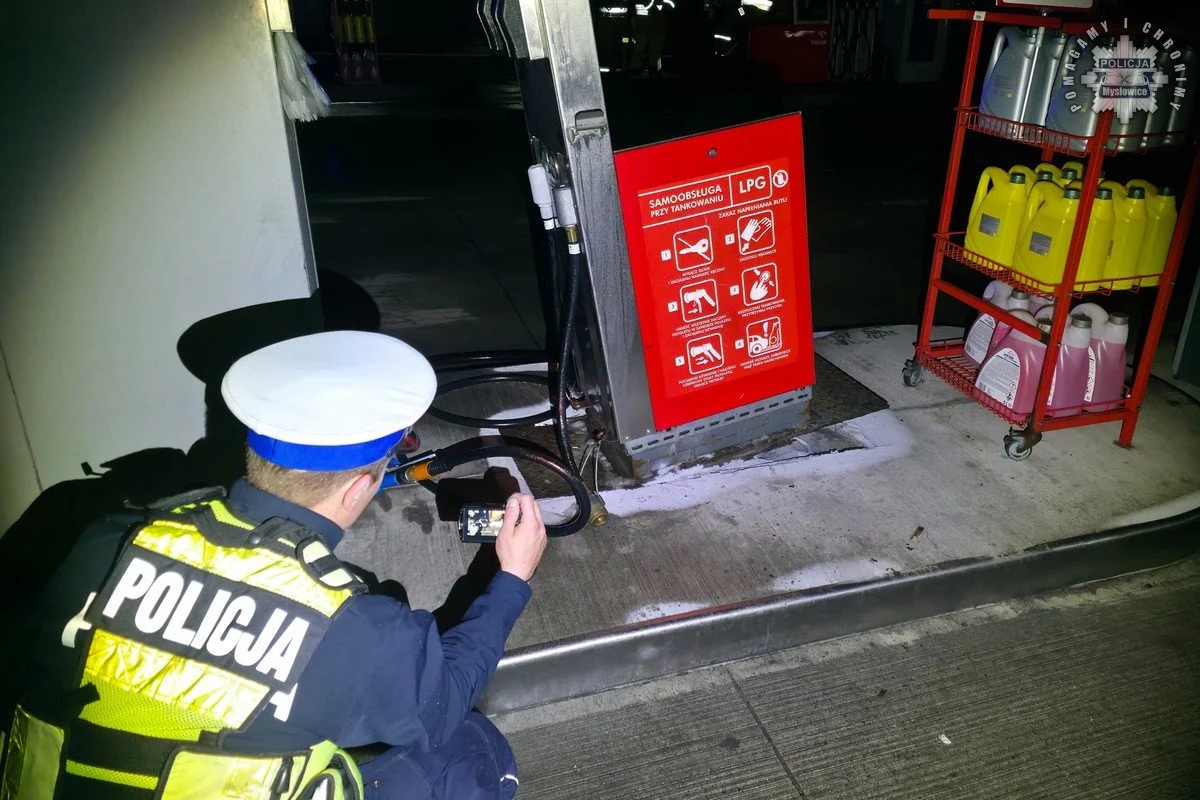 Groźne uszkodzenie dystrybutora LPG na stacji w Mysłowicach