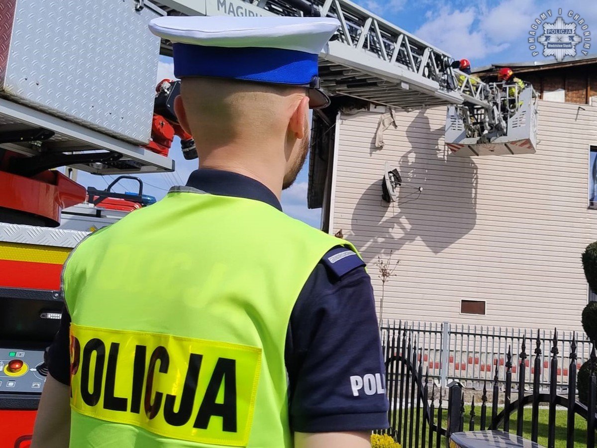 Marklowice: Pożar dachu podczas remontu – szybka interwencja straży pożarnej