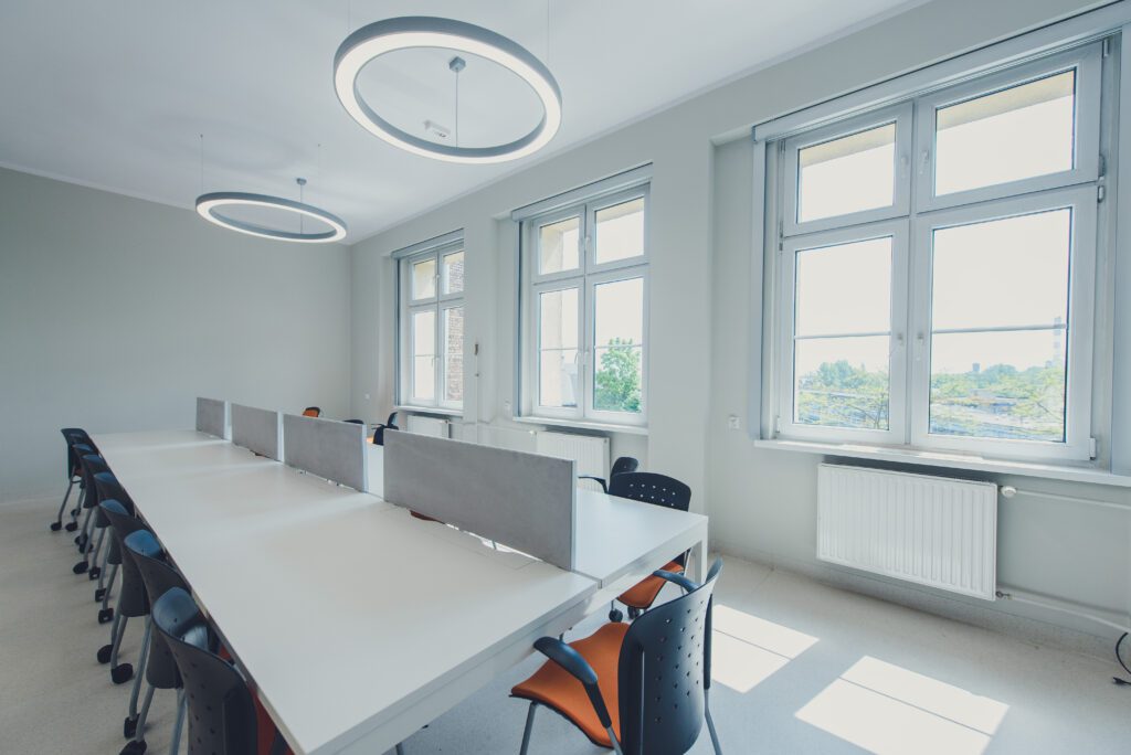 Zespół Szkół Cogito z nowymi pracowniami zawodowymi – unijne wsparcie na rozwój edukacji