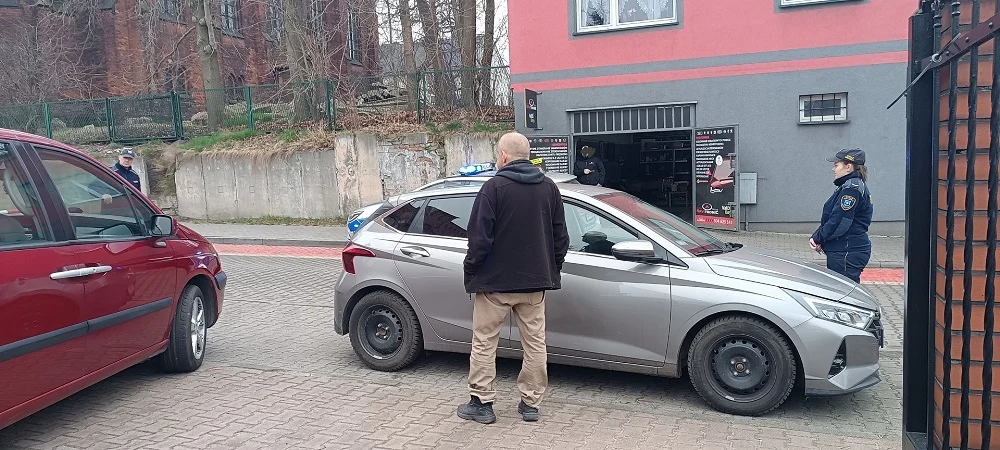 Miał 2,3 promila i prowadził bez uprawnień – interwencja w Mysłowicach
