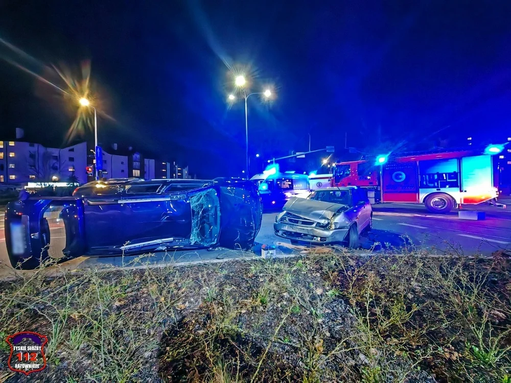 Niebezpieczna kolizja na skrzyżowaniu Alei Bielskiej i Sikorskiego