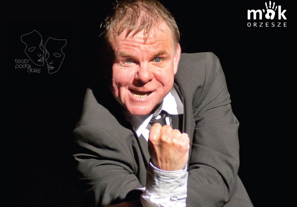 „Jedyny słuszny Kandydat” – spektakl Teatru Podaj dalej w Orzeszu