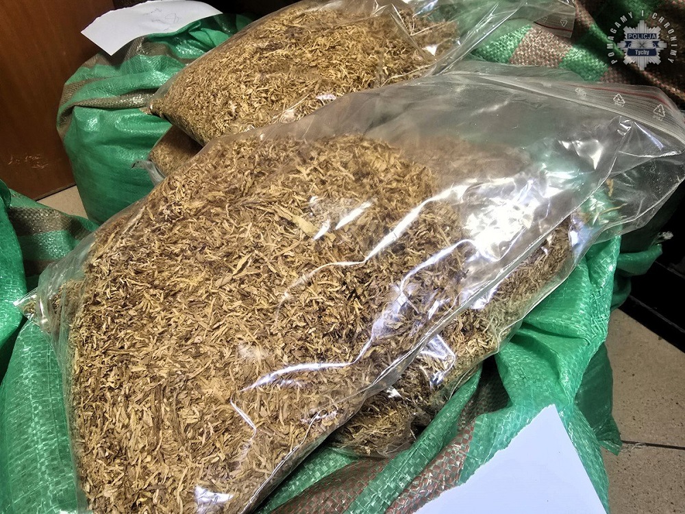 Policjanci przejęli 65 tys. papierosów i 117 kg tytoniu bez akcyzy