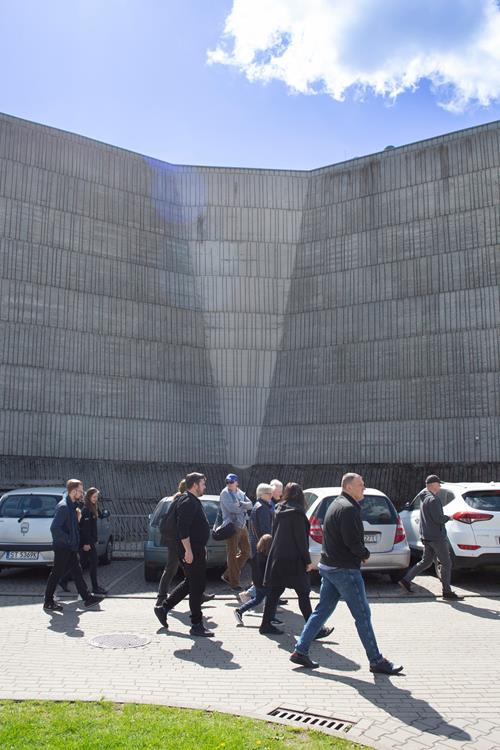Spacer po Stadionie Zimowym z Arturem Ślusarczykiem – historia tyskiego hokeja / fot. Artur Pławski, Muzeum Miejskie Tychy