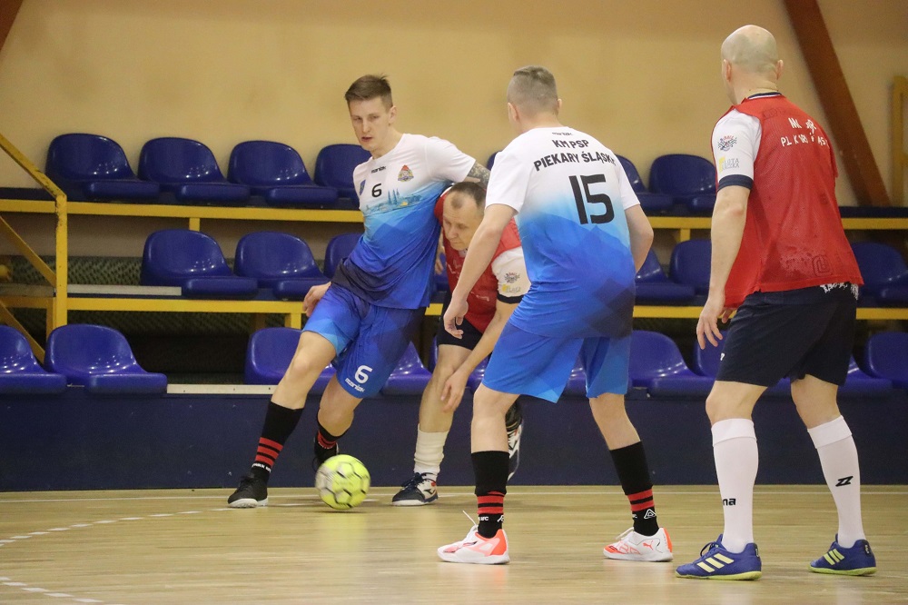 Turniej piłkarski środowisk branżowych za nami. Strażacy najlepsi!