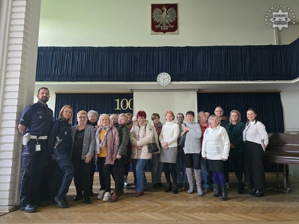 „Bezpieczny senior na drodze” – Policjanci i eksperci podzielili się cennymi poradami