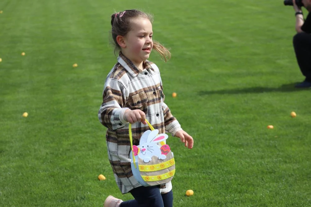 Wielkanocne zbieranie jajek na stadionie MOSiR / fot. MOSiR Piekary Śląskie