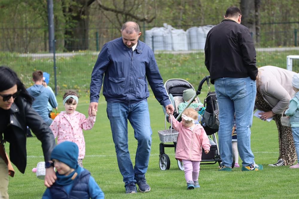 Wielkanocne zbieranie jajek na stadionie MOSiR / fot. MOSiR Piekary Śląskie