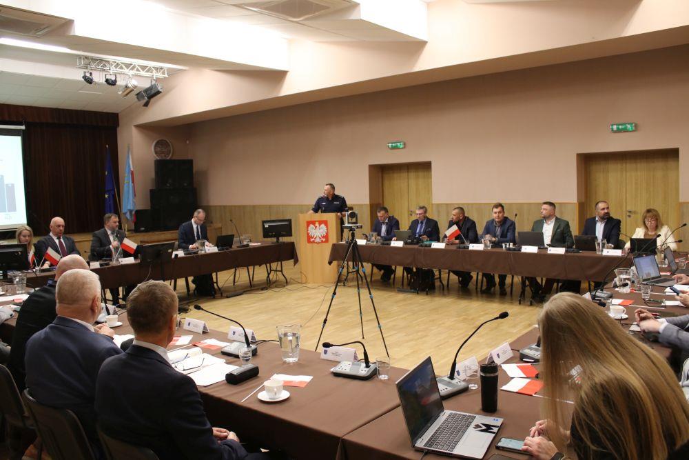 Nowe programy zdrowotne i raport o bezpieczeństwie po XVI sesji Rady Miasta