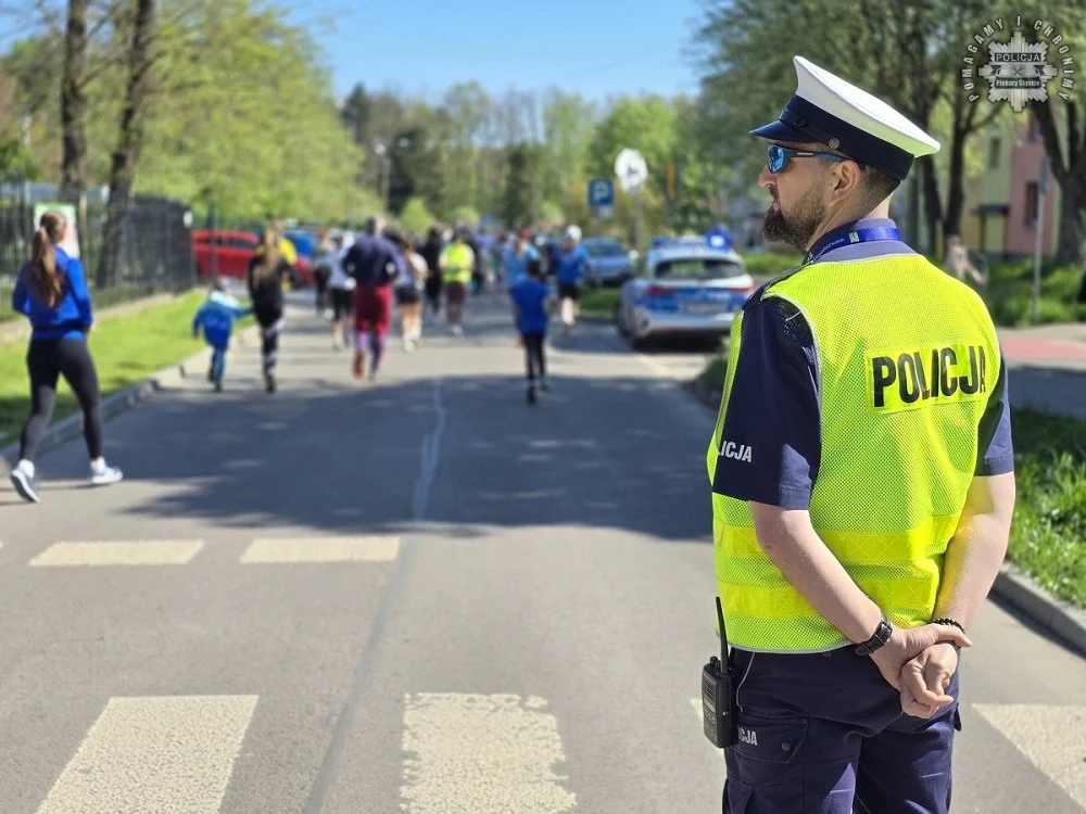 Piekarscy policjanci wsparli Bieg Świadomości Autyzmu