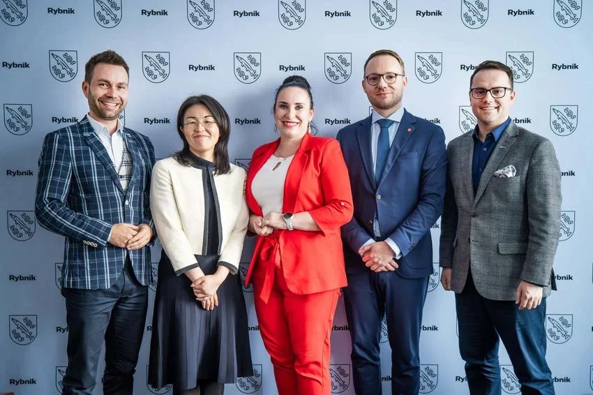 Rybnik na drodze do zrównoważonego transportu – wizyta przedstawicieli Fujitsu