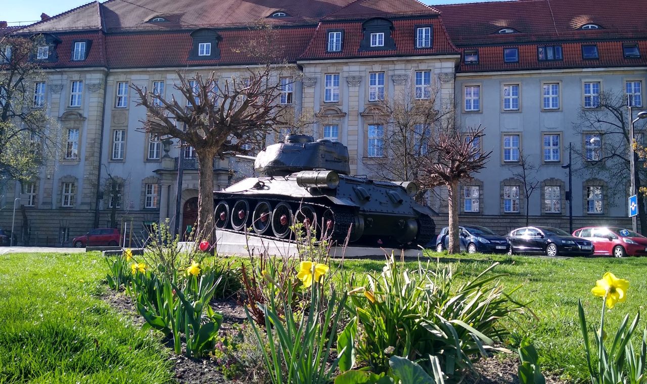 Zakończył się remont czołgu przy ul. Powstańców Warszawy