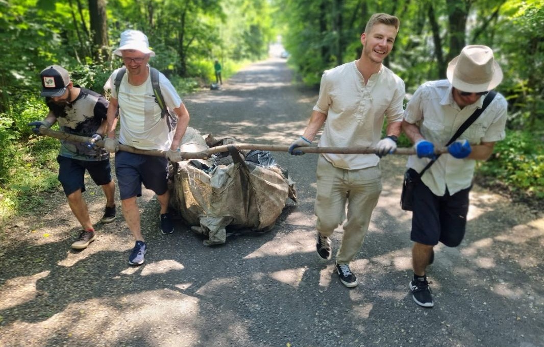 Katowice sprzątają z firmami! Wybierz teren i dołącz do wielkiego wiosennego sprzątania