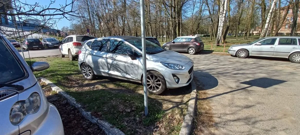 Lawina mandatów i blokad. Straż miejska nie odpuszcza!