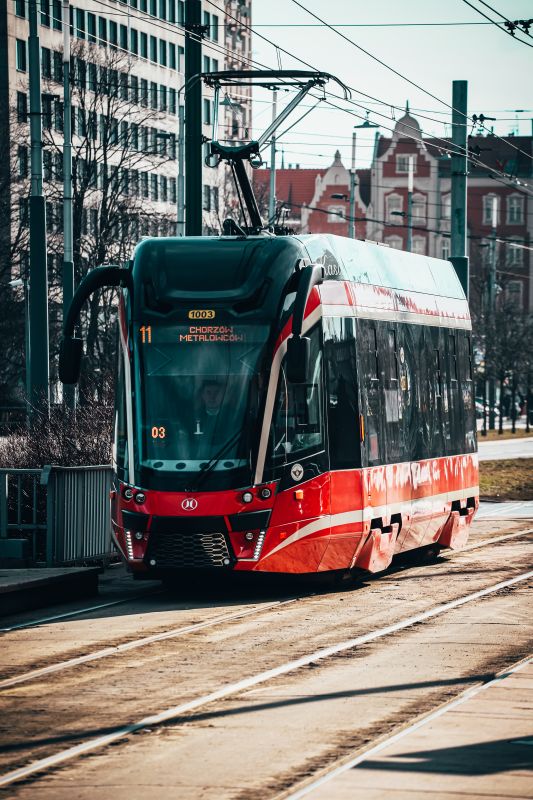 Nowe trasy tramwajowe i rozkłady! Zmiany na 14 liniach w metropolii