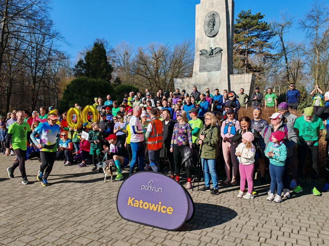 Wielkanocny parkrun w Katowicach. Bieg, zabawa i pomoc dla zwierząt!