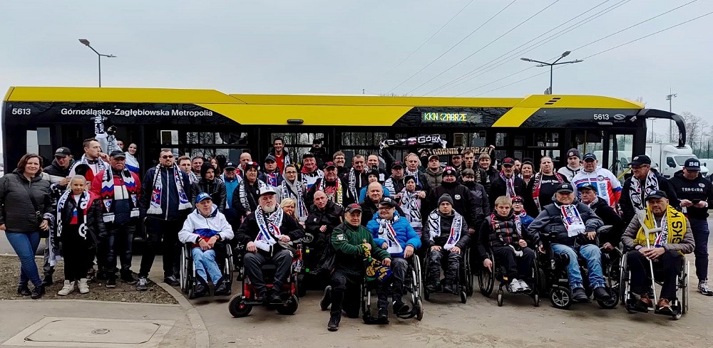 Razem na mecz! Trwa zbiórka na busa dla niepełnosprawnych kibiców Górnika Zabrze