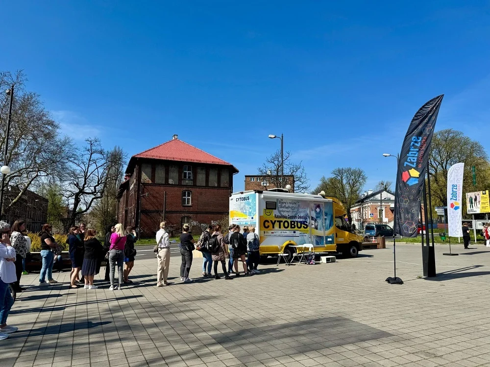 Profilaktyka zdrowotna w Zabrzu: kobiety dbają o zdrowie dzięki CYTOBUSOWI