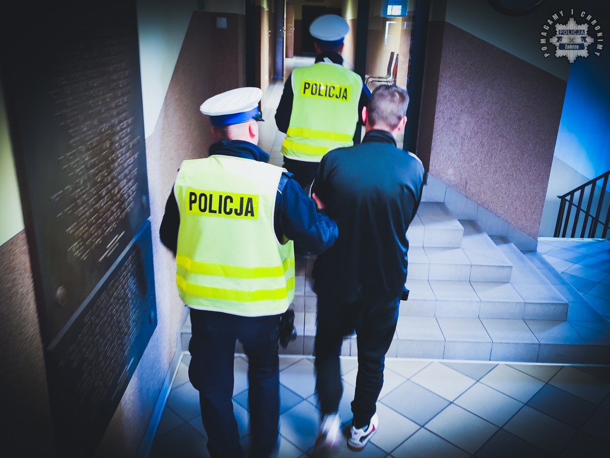 Nietrzeźwy kierowca spowodował kolizję w Zabrzu. Miał blisko 4 promile!