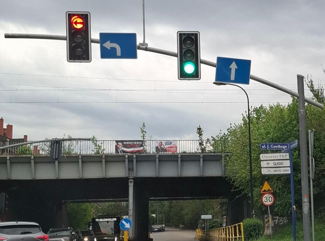 Prace malarskie wysięgników sygnalizacji świetlnych w Zabrzu – utrudnienia w ruchu!