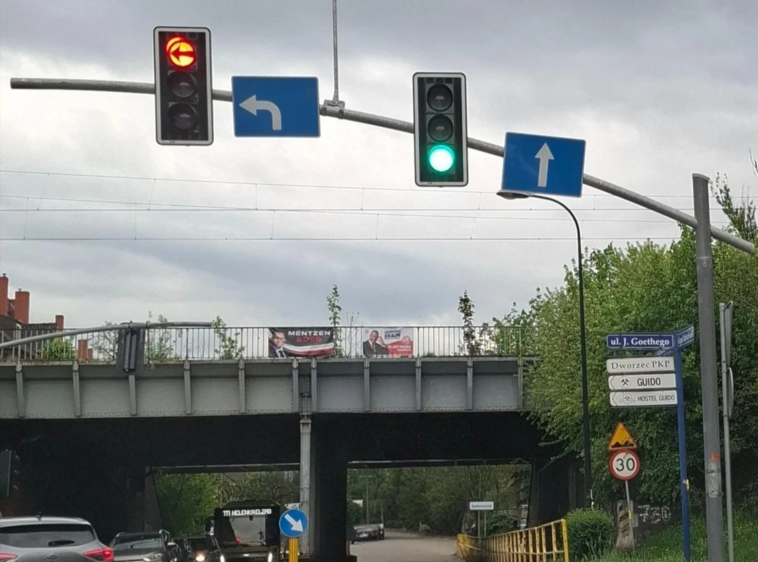 Prace malarskie wysięgników sygnalizacji świetlnych w Zabrzu – utrudnienia w ruchu!