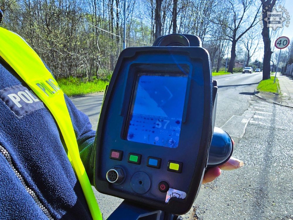 Zabrzańska akcja 'Prędkość'. Policja stawia na bezpieczeństwo na drogach!