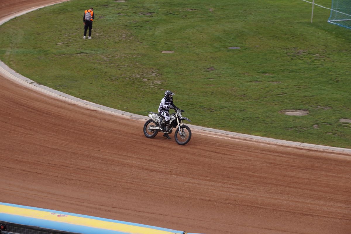 Flat Track 17
