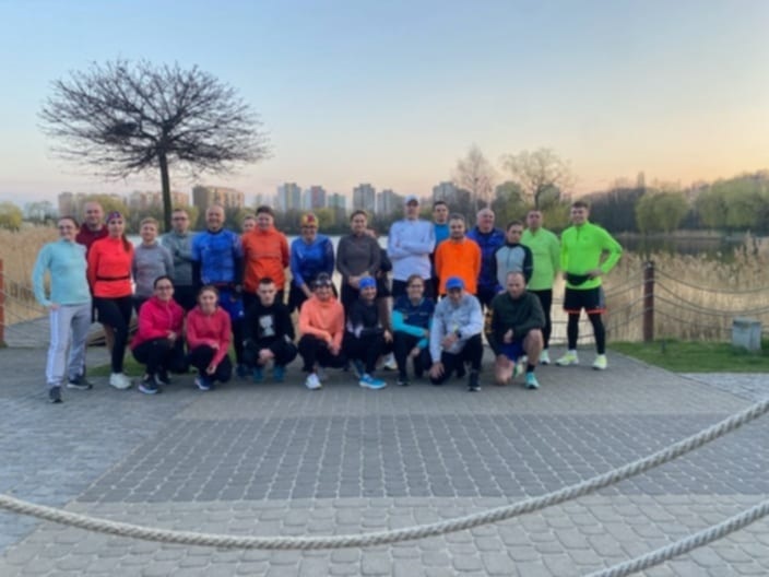 Bezpłatne zajęcia biegowe z Augustem Jakubikiem na Skałce w Świętochłowicach