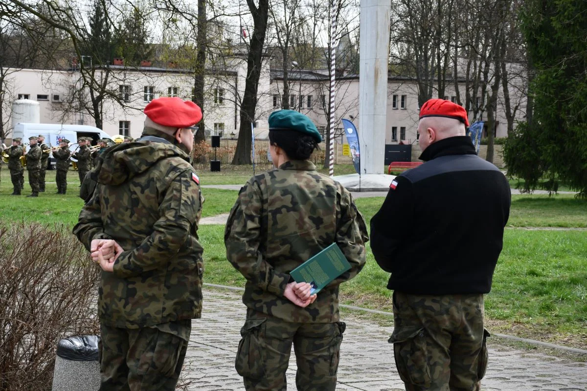 Na chorzowskim kampusie Uniwersytetu Śląskiego odbyły się Wojskowe Targi Służby i Pracy!