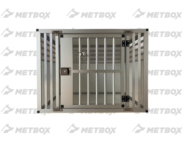 Zadbaj o bezpieczeństwo swojego psa w podróży z klatkami transportowymi Metbox!