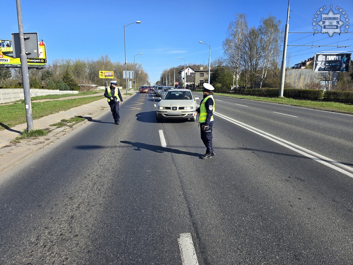 Działania ROADPOL na chorzowskich drogach: mundurowi ujawnili 79 przekroczeń prędkości