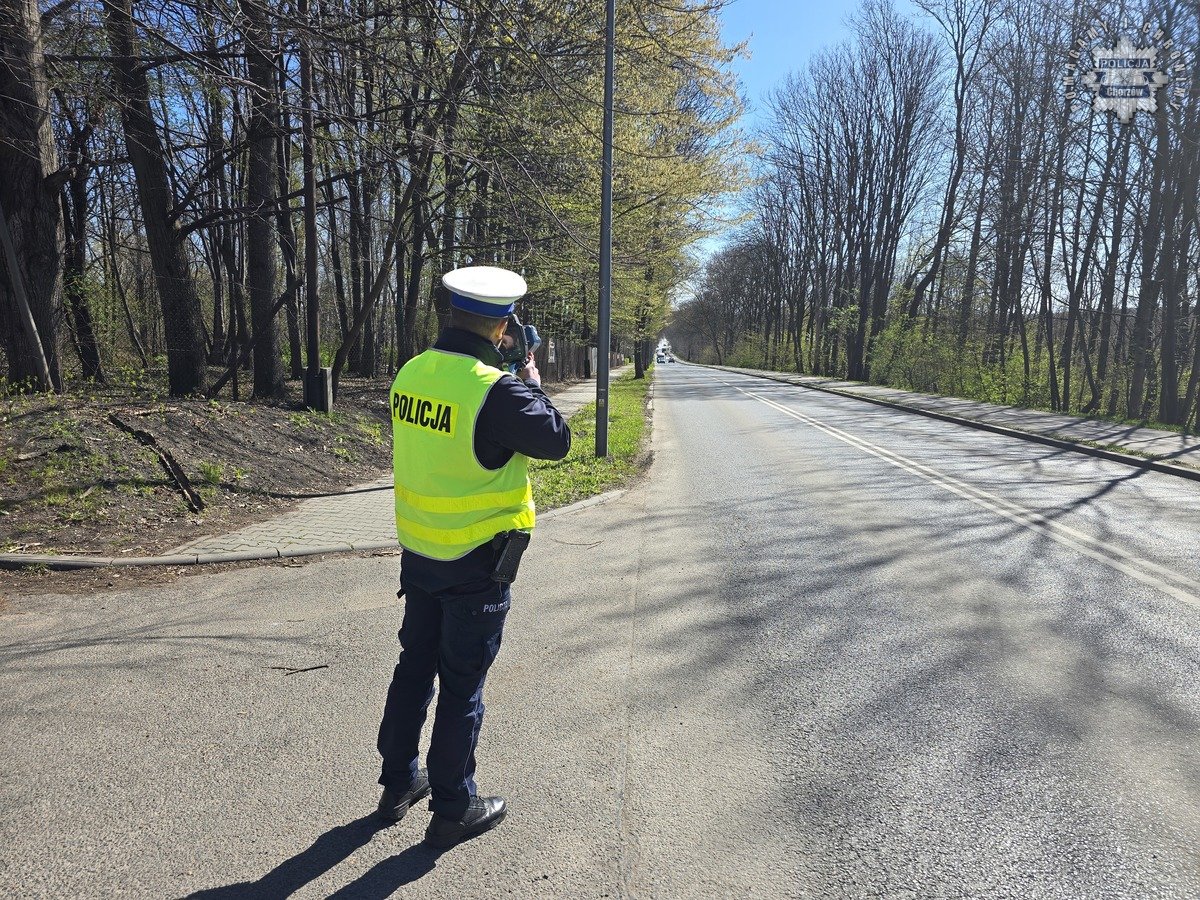 Działania ROADPOL na chorzowskich drogach: mundurowi ujawnili 79 przekroczeń prędkości